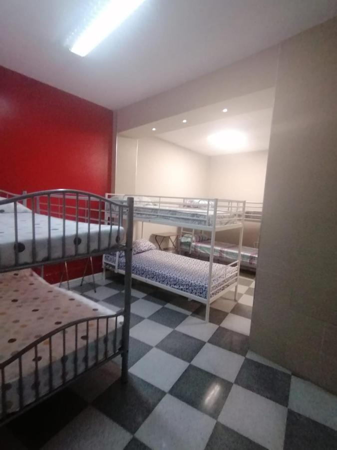 Hostal Casa Rosa Madrid Eksteriør bilde